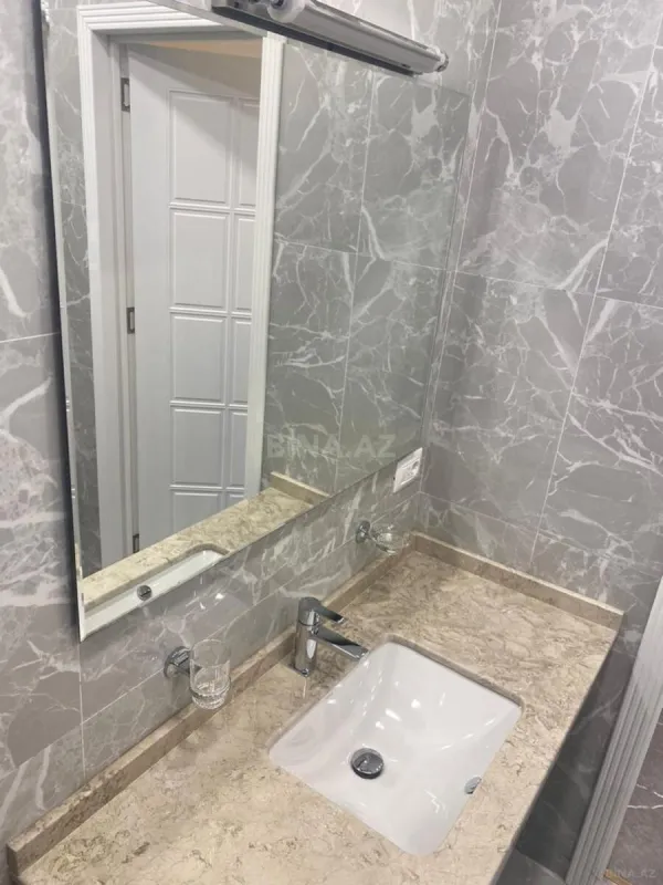 Kirayə verilir 2 otaqlı mənzil 63 m²