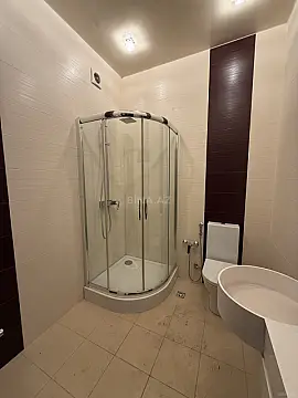Satılır 3 otaqlı mənzil 135 m²