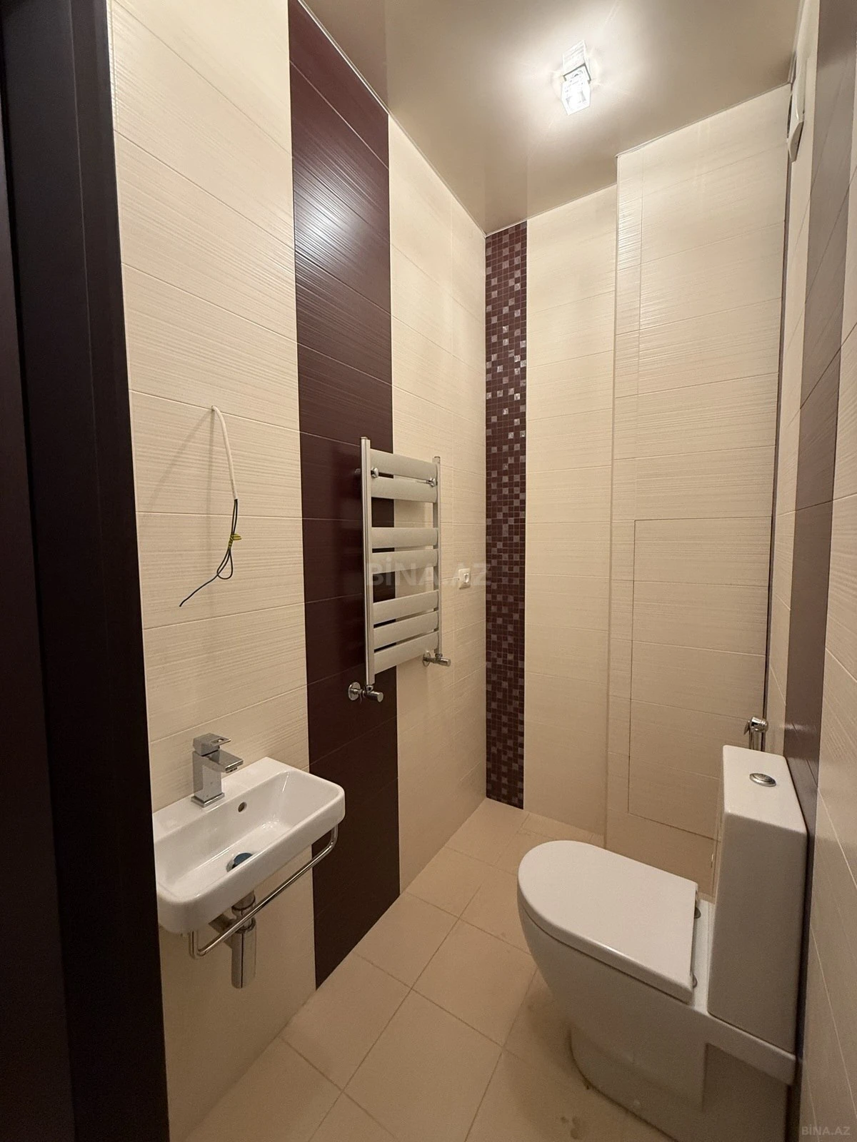 Satılır 3 otaqlı mənzil 135 m²