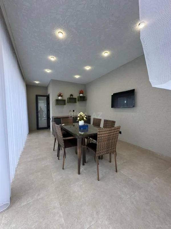 Satılır 4 otaqlı həyət evi 180 m²