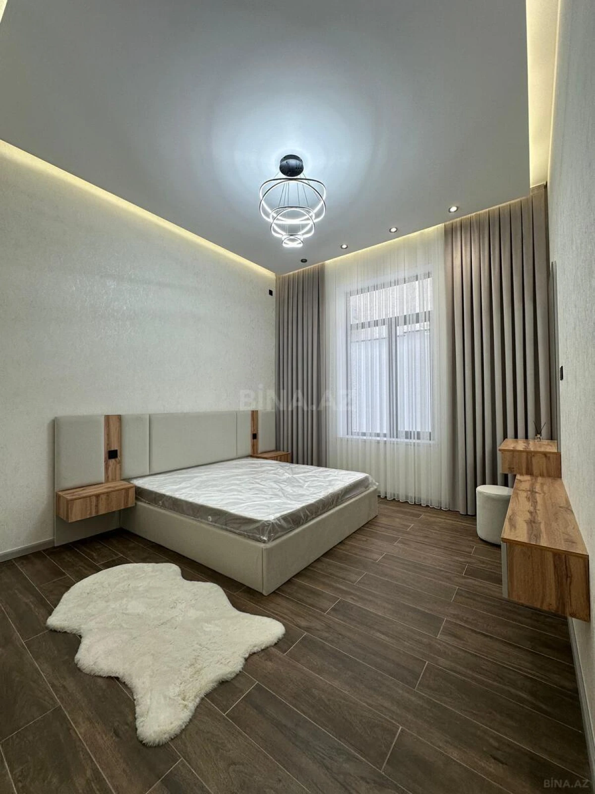 Satılır 4 otaqlı həyət evi 180 m²