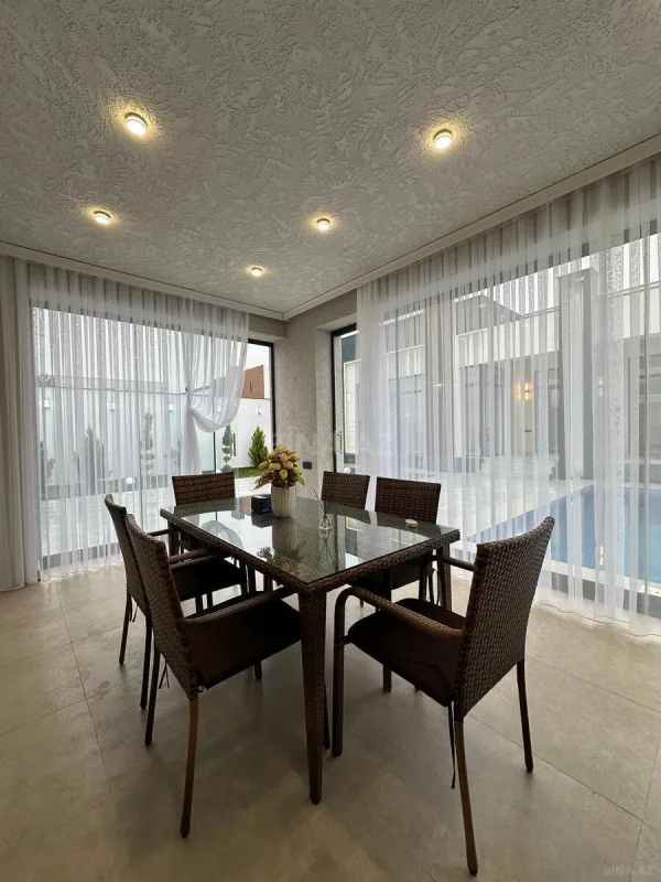 Satılır 4 otaqlı həyət evi 180 m²