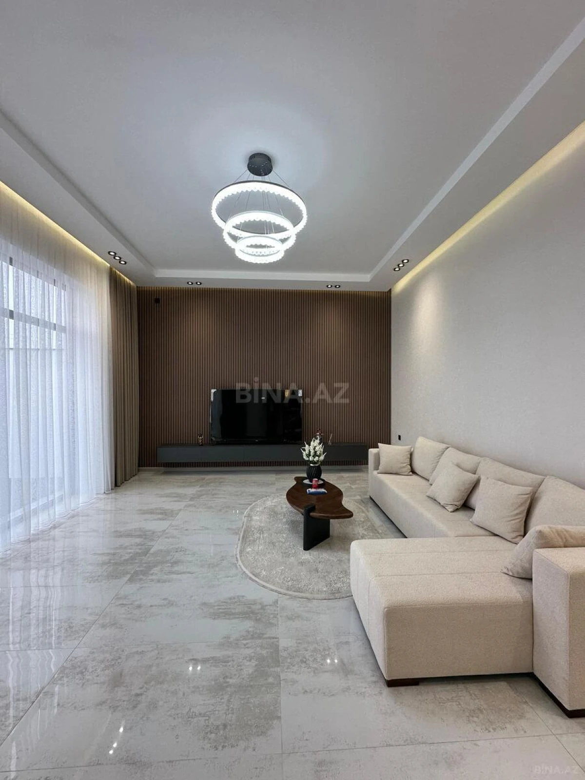 Satılır 4 otaqlı həyət evi 180 m²