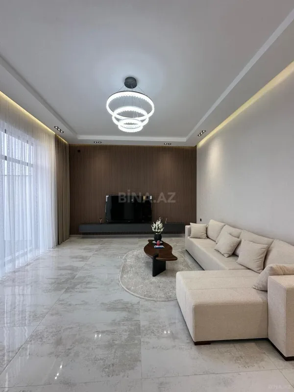 Satılır 4 otaqlı həyət evi 180 m²