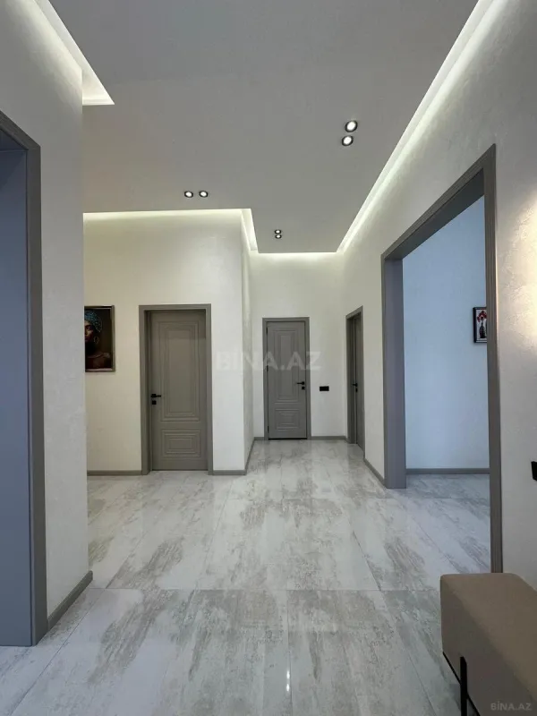 Satılır 4 otaqlı həyət evi 180 m²