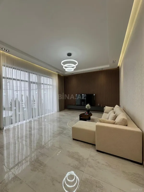 Satılır 4 otaqlı həyət evi 180 m²