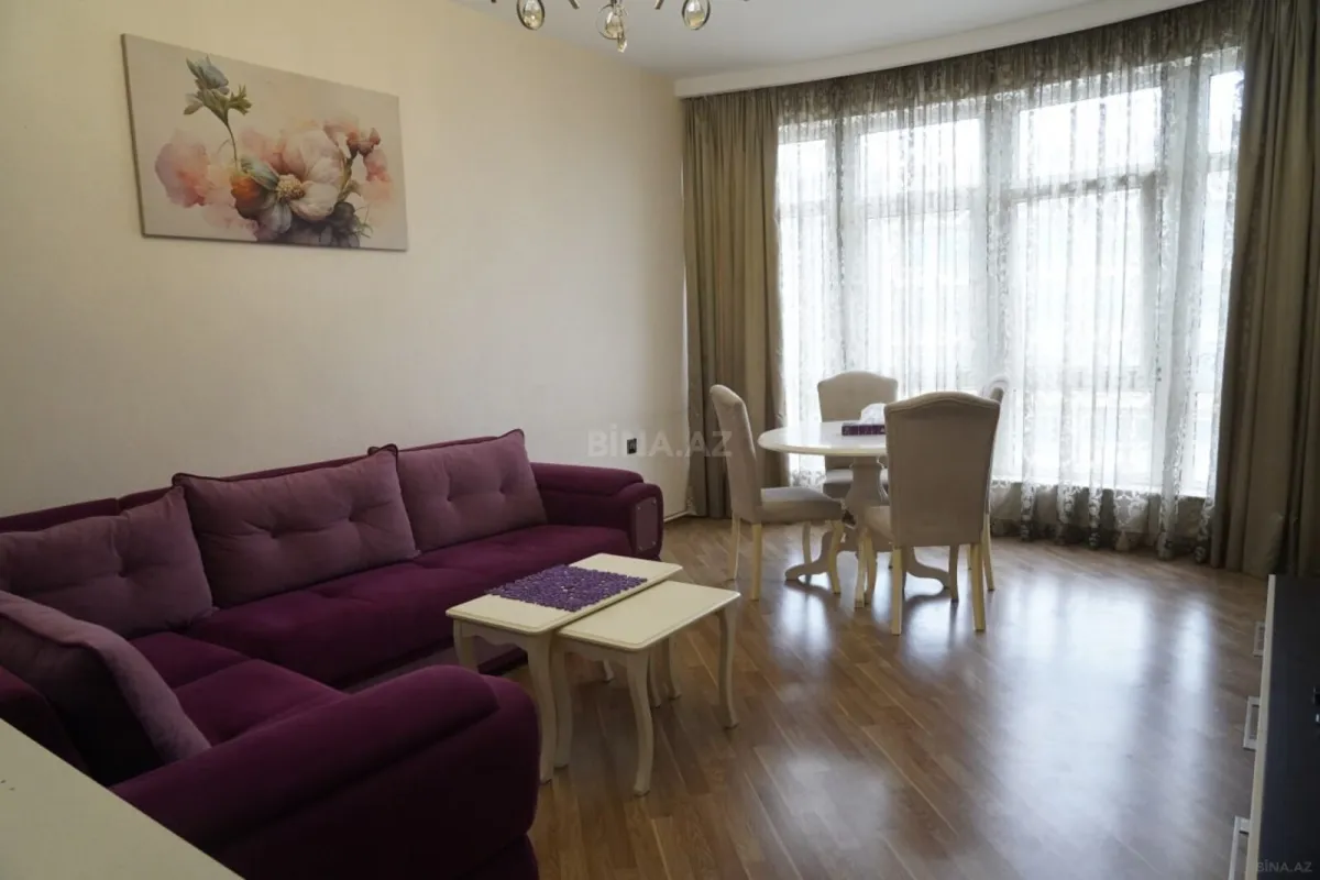 Kirayə verilir 2 otaqlı mənzil 70 m²