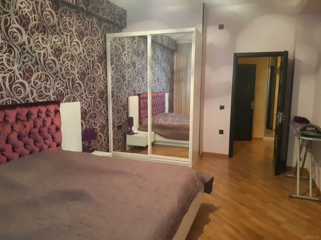 Kirayə verilir 2 otaqlı mənzil 70 m²