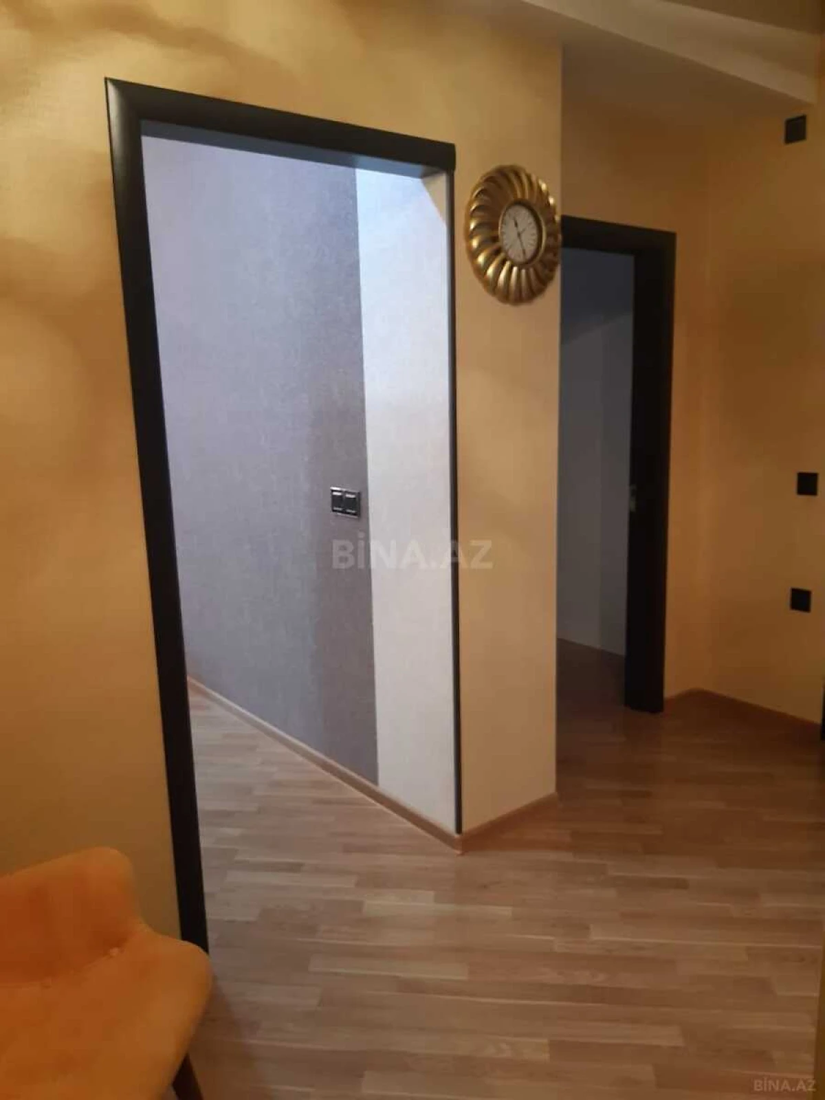 Kirayə verilir 2 otaqlı mənzil 70 m²