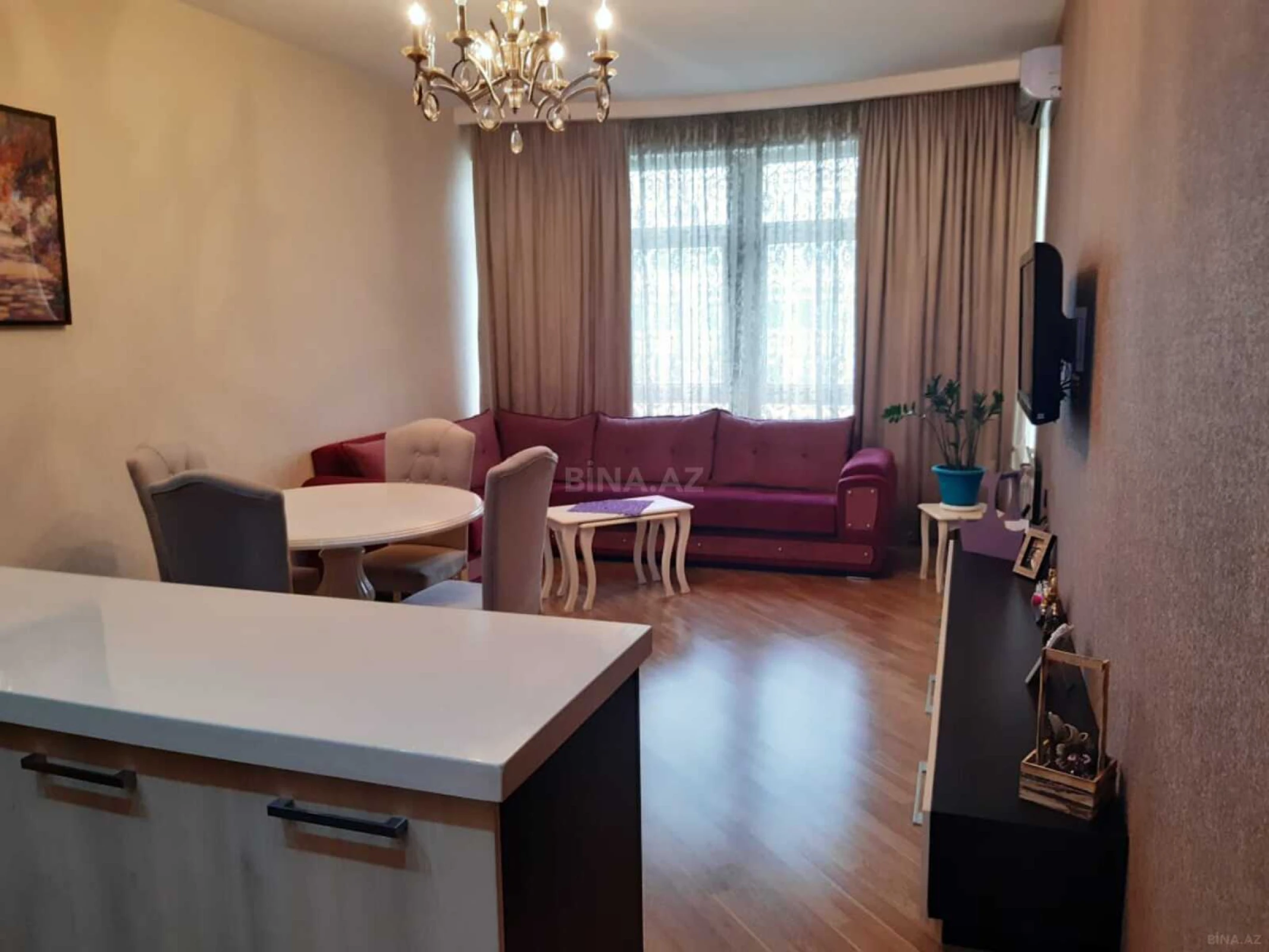 Kirayə verilir 2 otaqlı mənzil 70 m²