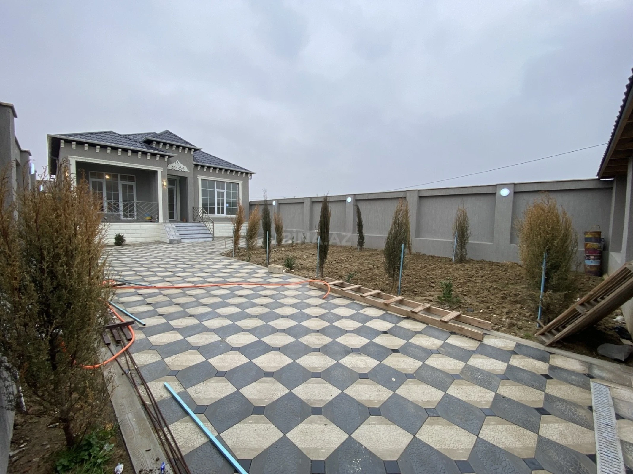 Satılır 4 otaqlı həyət evi 120 m²