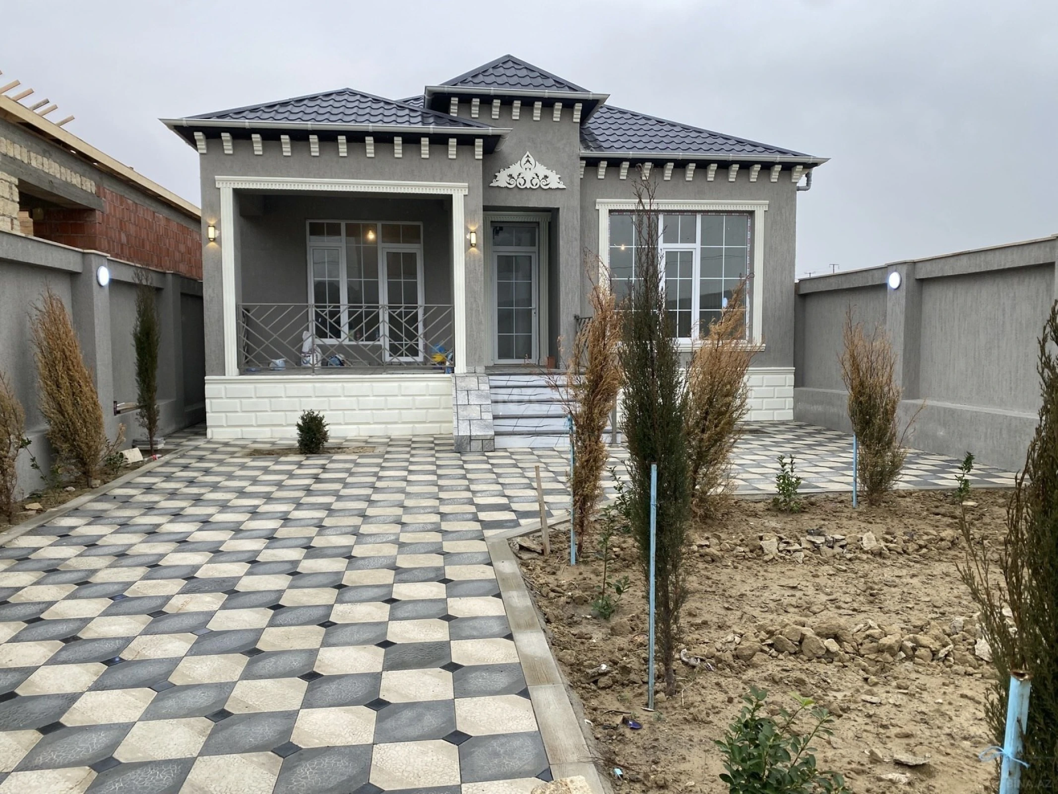Satılır 4 otaqlı həyət evi 120 m²