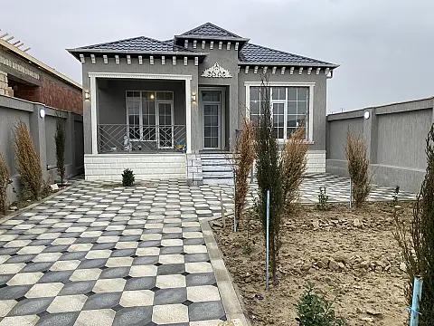 Satılır 4 otaqlı həyət evi 120 m²