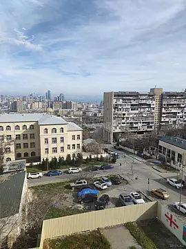 Kirayə verilir 4 otaqlı mənzil 142 m²