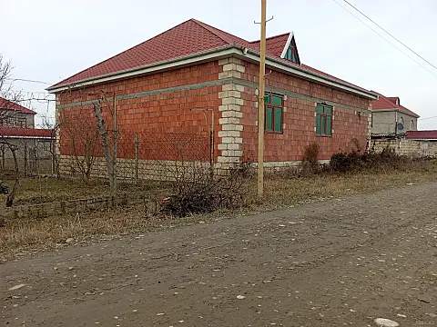 Satılır 5 otaqlı həyət evi 150 m² — Xaçmaz 5 otaq 150.00 m²