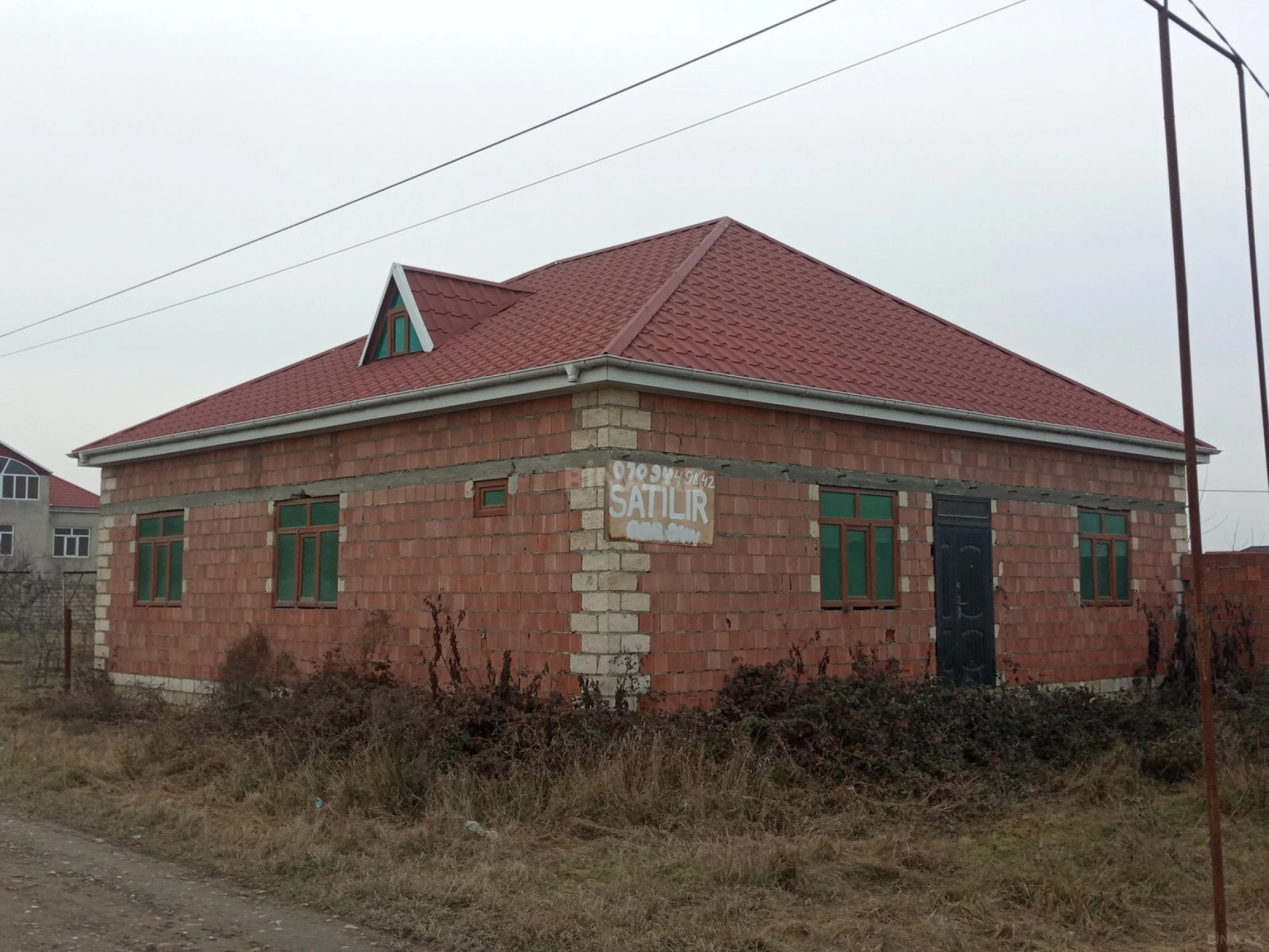 Satılır 5 otaqlı həyət evi 150 m²