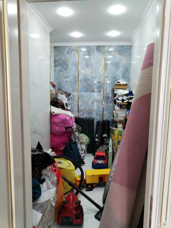 Satılır 3 otaqlı mənzil 142 m²