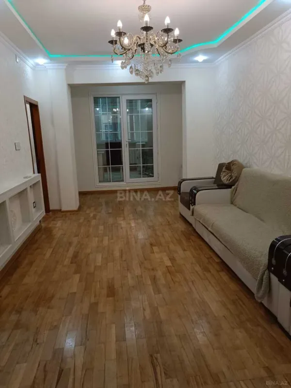 Kirayə verilir 4 otaqlı mənzil 120 m²