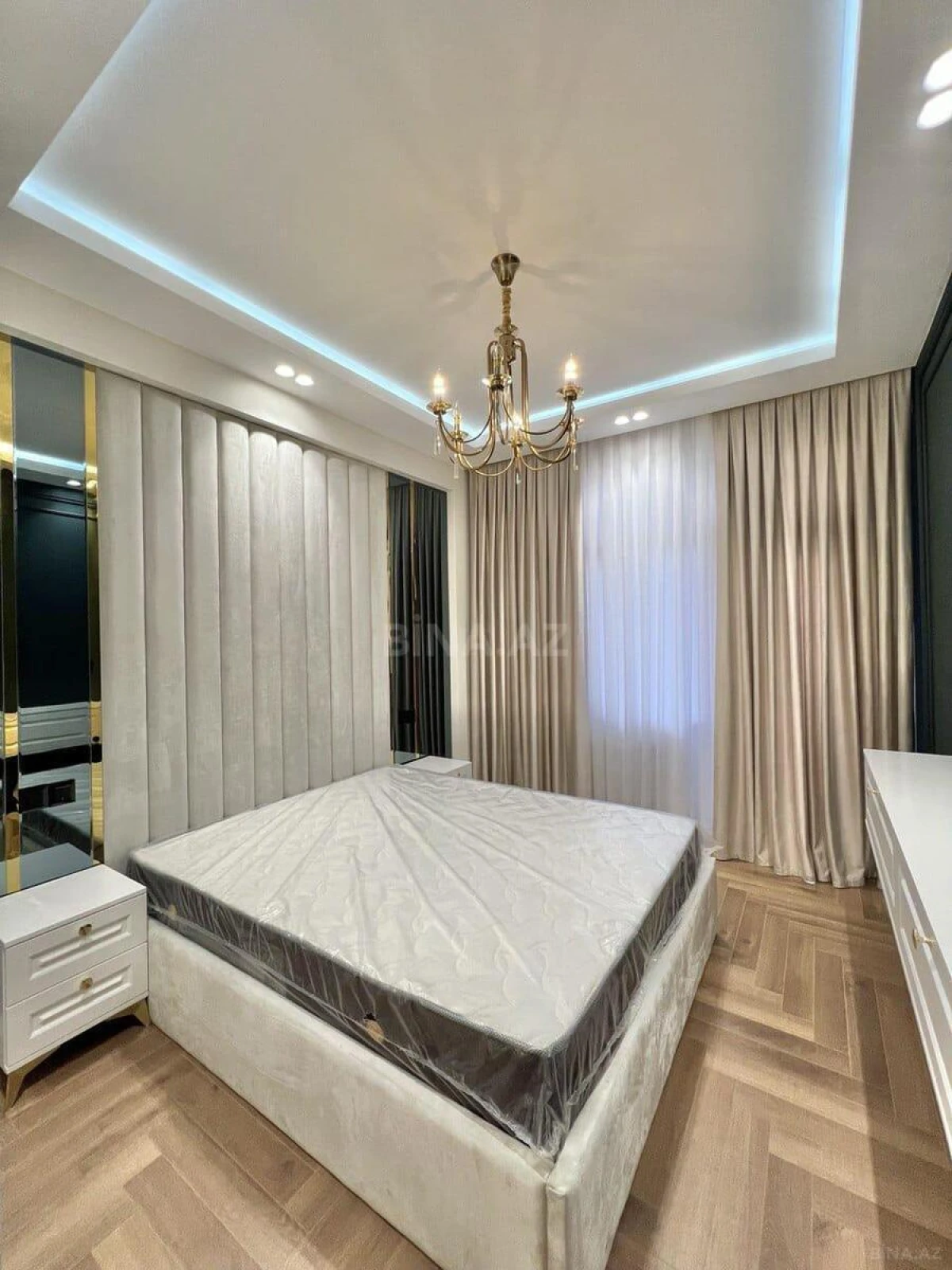 Kirayə verilir 2 otaqlı mənzil 70 m²
