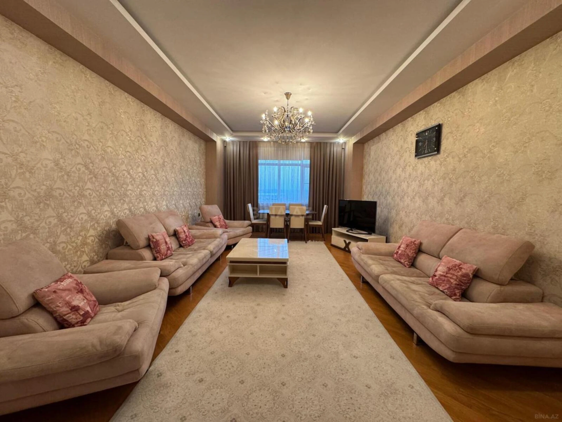 Satılır 3 otaqlı mənzil 140 m²
