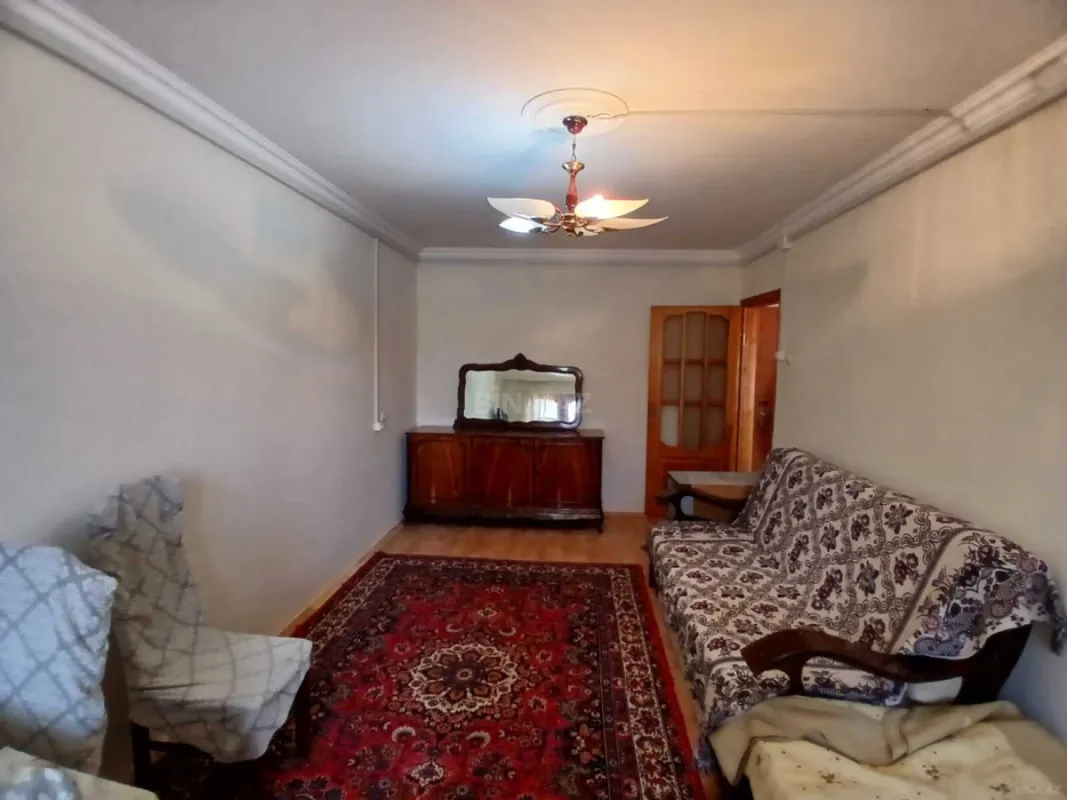 Kirayə verilir 2 otaqlı mənzil 40 m²