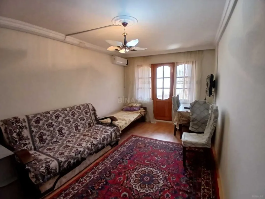Kirayə verilir 2 otaqlı mənzil 40 m²