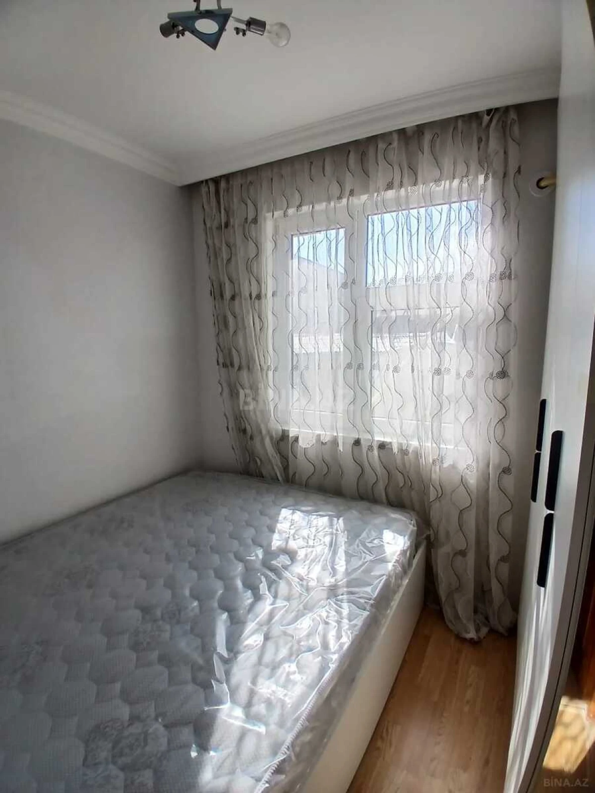 Kirayə verilir 2 otaqlı mənzil 40 m²