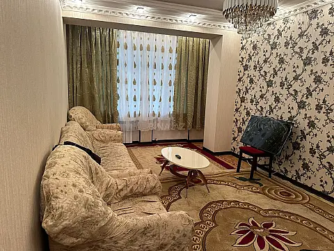 Kirayə verilir 2 otaqlı mənzil 82 m²