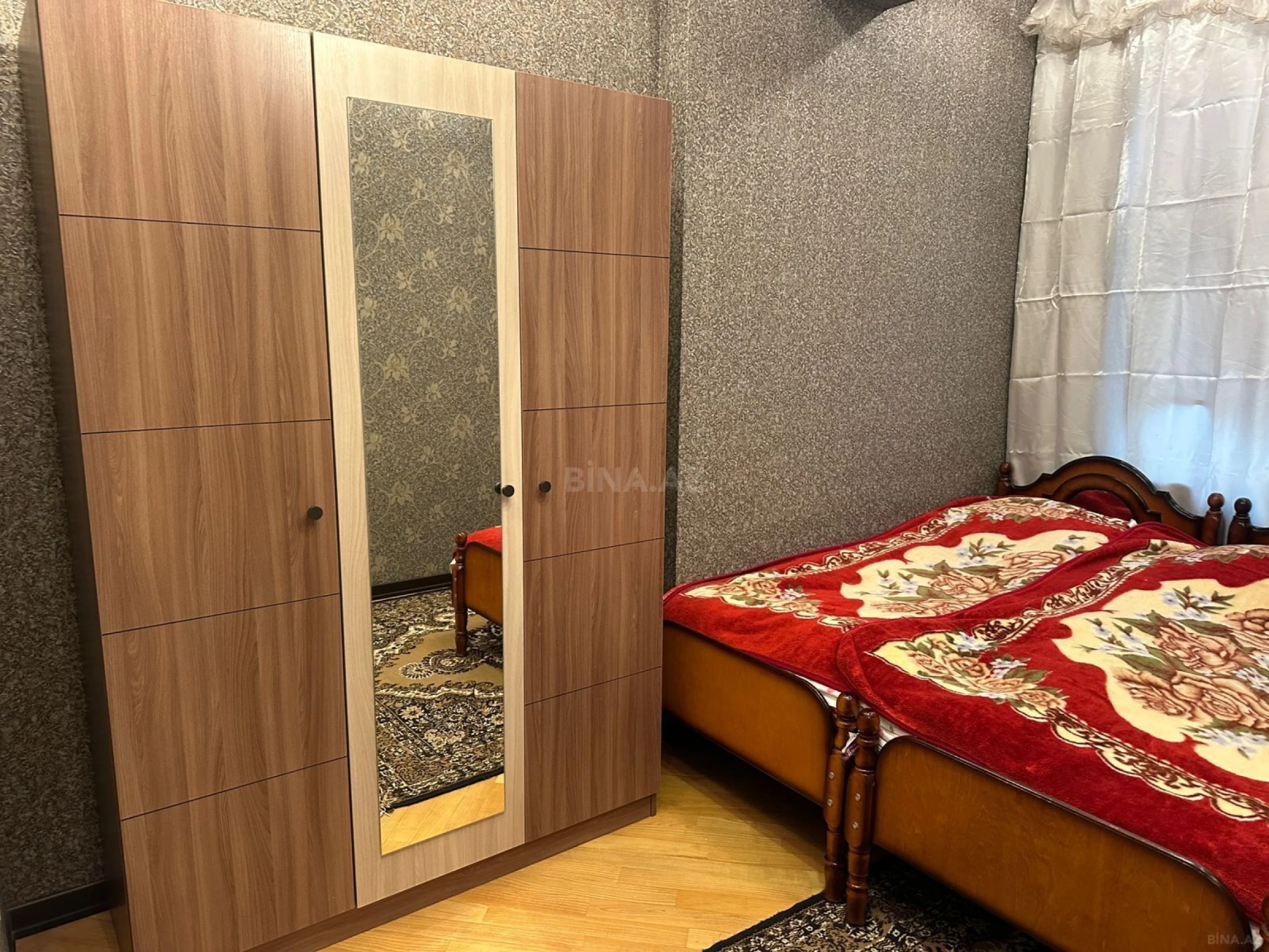 Kirayə verilir 2 otaqlı mənzil 82 m²