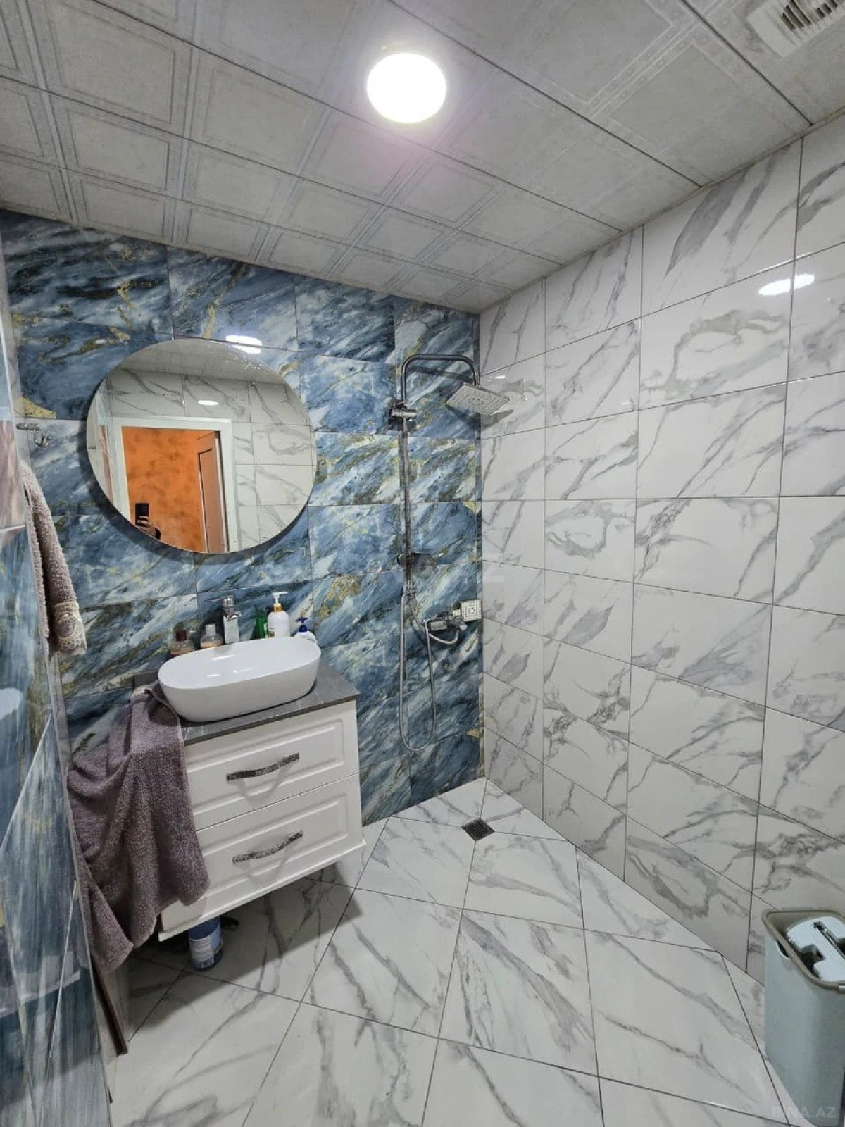 Satılır 2 otaqlı mənzil 65 m²