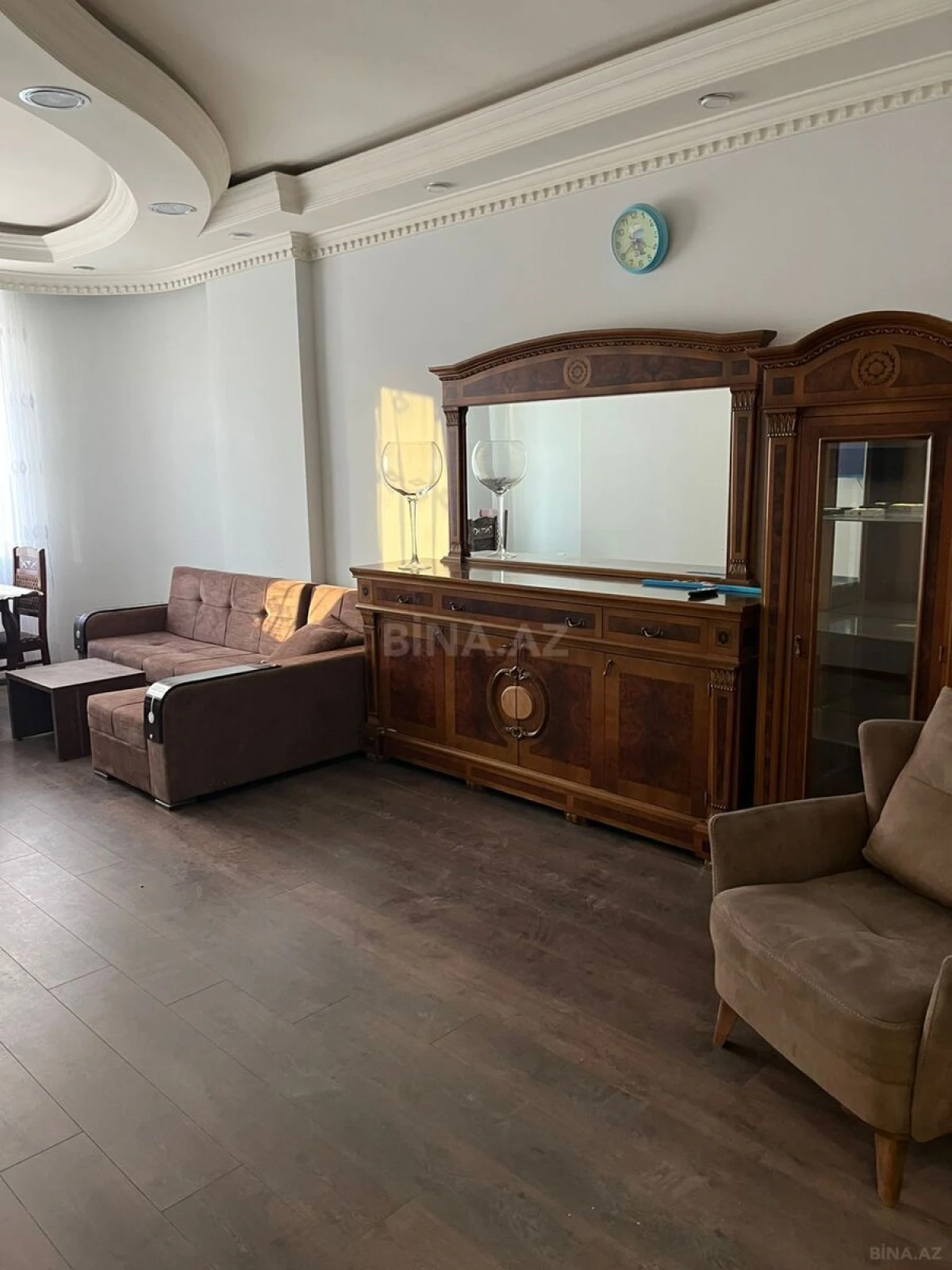 Kirayə verilir 3 otaqlı mənzil 120 m²