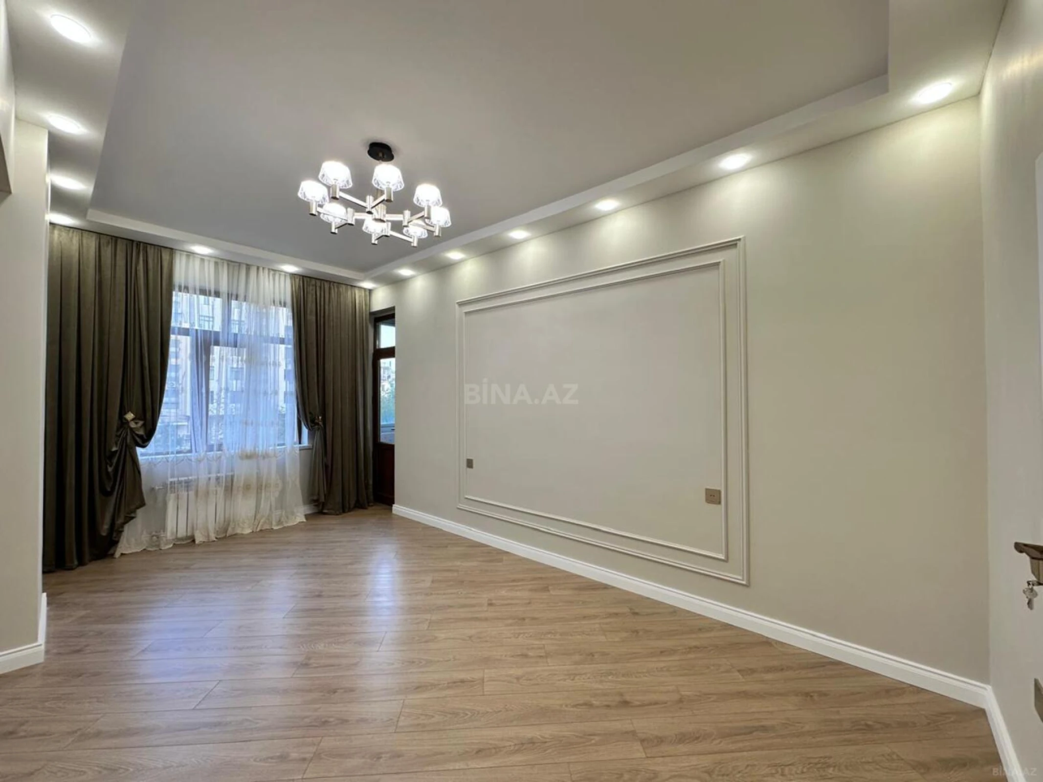 Satılır 2 otaqlı mənzil 85 m²