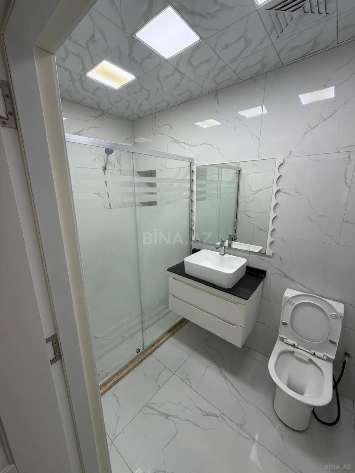 Satılır 2 otaqlı mənzil 88 m²