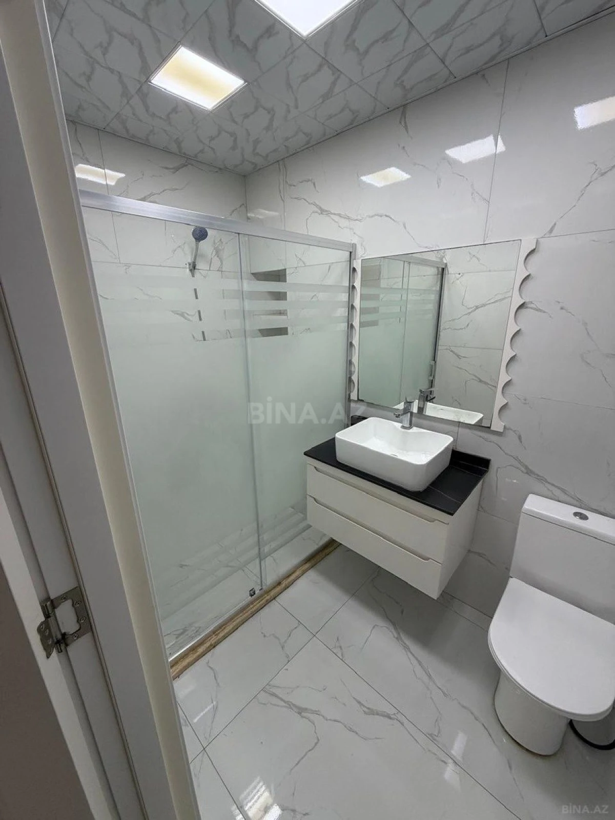 Satılır 2 otaqlı mənzil 88 m²