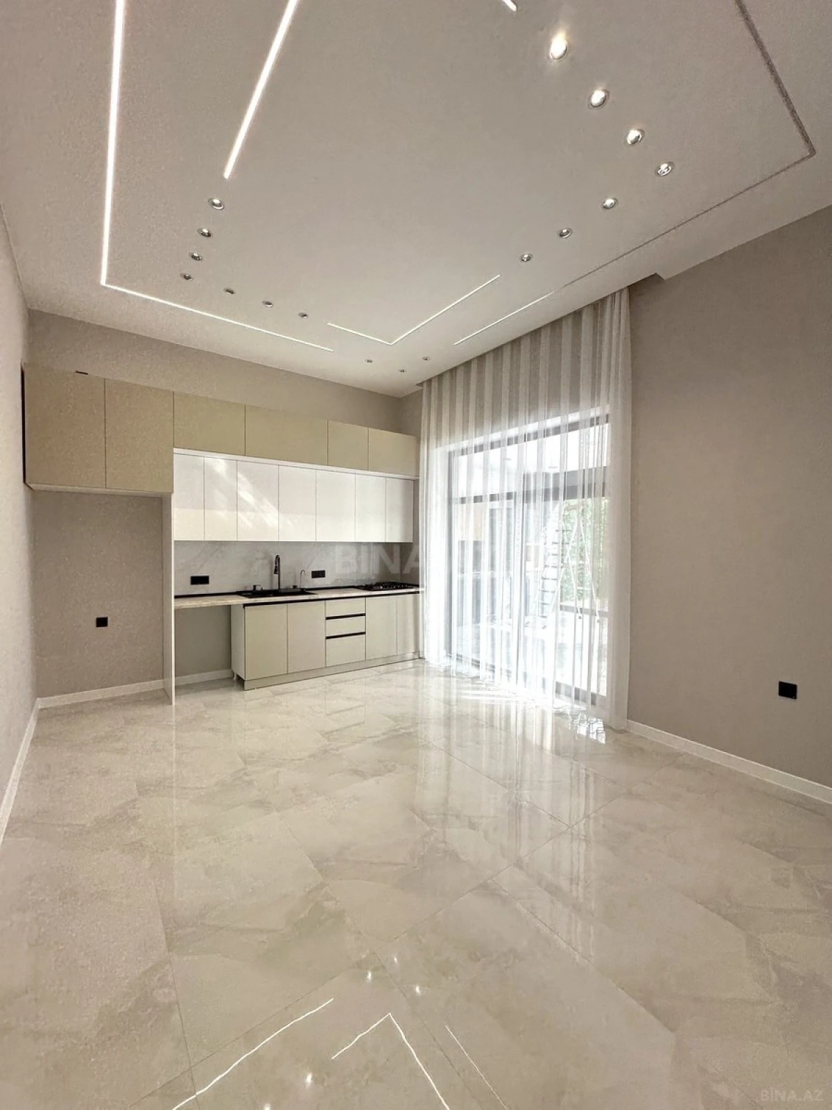 Satılır 4 otaqlı həyət evi 150 m²