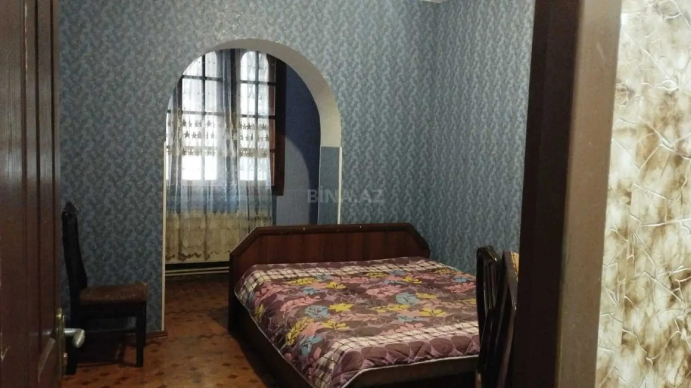 Kirayə verilir 2 otaqlı mənzil 70 m²