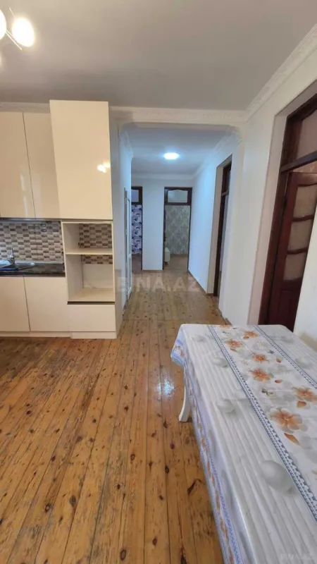 Satılır 4 otaqlı həyət evi 120 m²