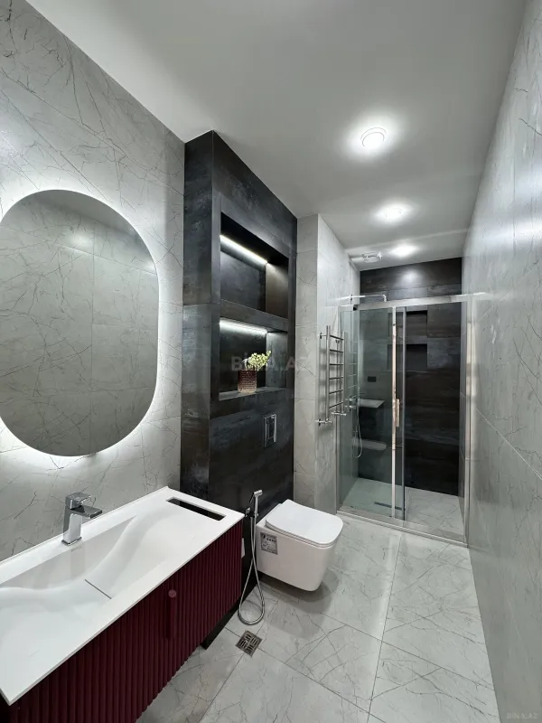 Satılır 3 otaqlı mənzil 140 m²