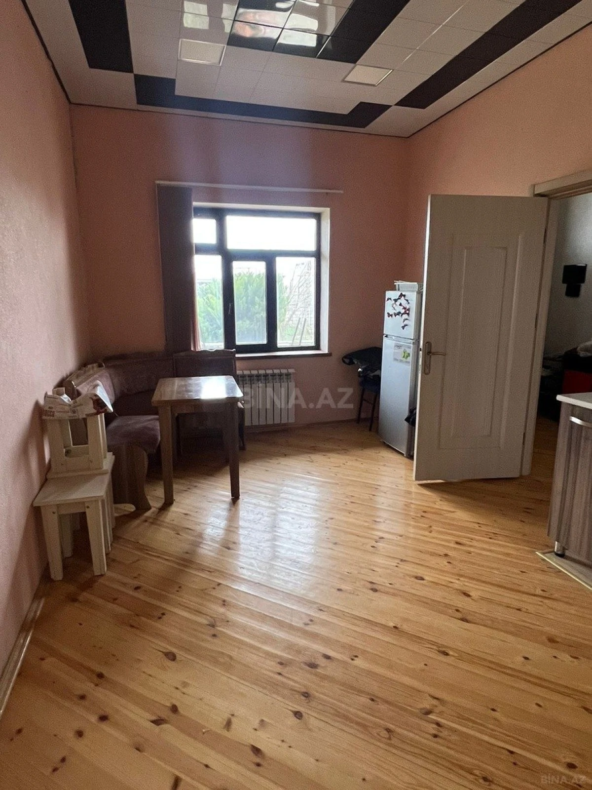 Satılır 4 otaqlı həyət evi 200 m²