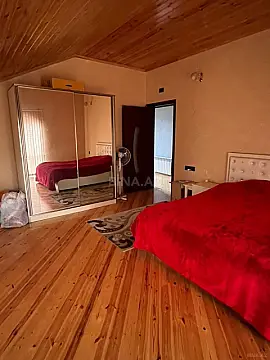 Satılır 4 otaqlı həyət evi 200 m²