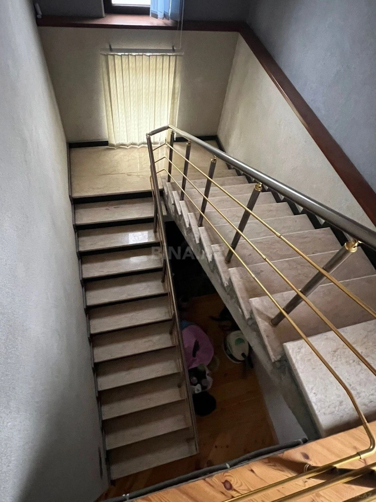 Satılır 4 otaqlı həyət evi 200 m²