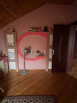 Satılır 4 otaqlı həyət evi 200 m²