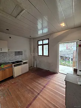 Satılır 3 otaqlı həyət evi 80 m²