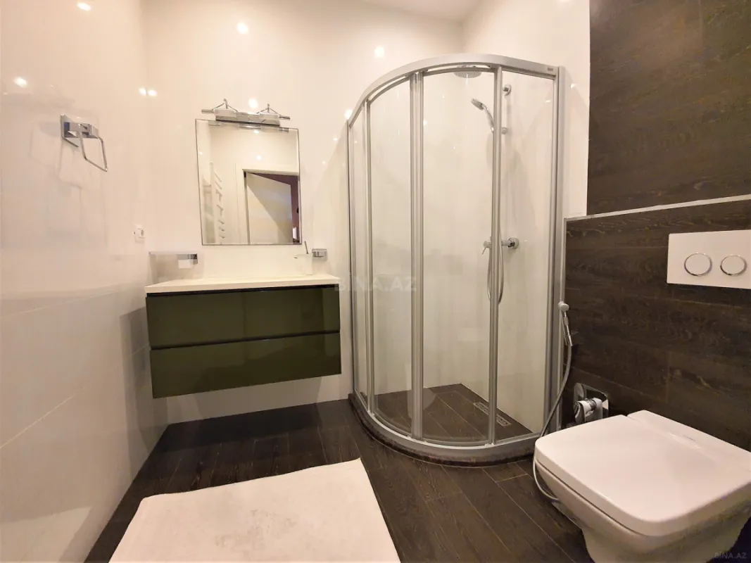 Kirayə verilir 3 otaqlı mənzil 200 m²