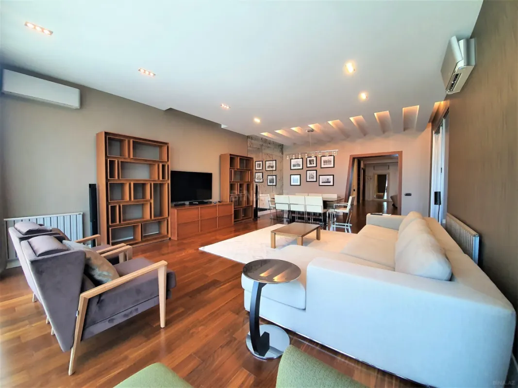 Kirayə verilir 3 otaqlı mənzil 200 m²