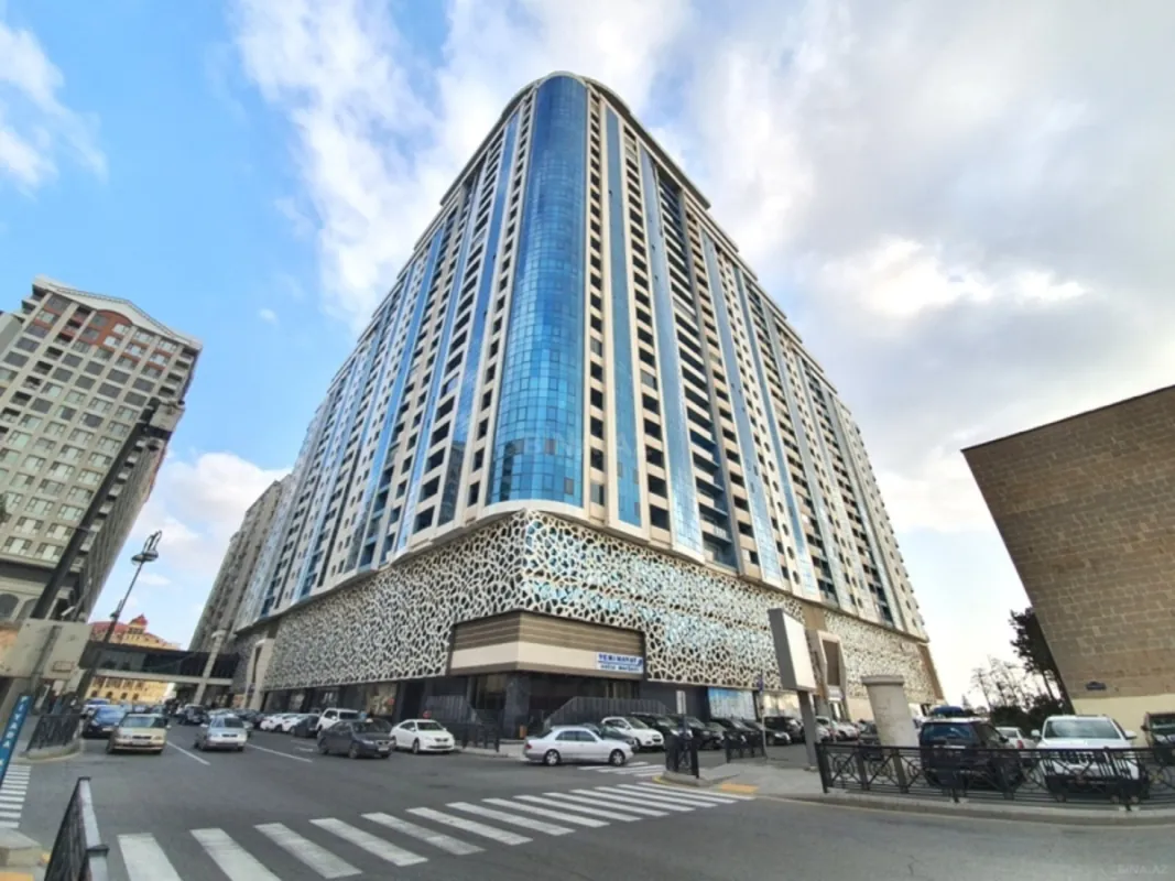 Kirayə verilir 3 otaqlı mənzil 200 m²