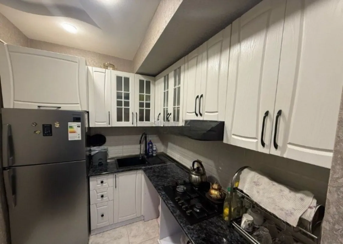 Satılır 3 otaqlı mənzil 112 m²