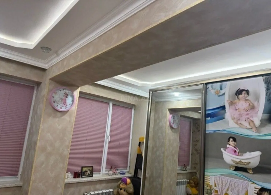 Satılır 3 otaqlı mənzil 112 m²