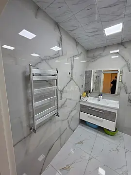 Kirayə verilir 3 otaqlı mənzil 124 m²