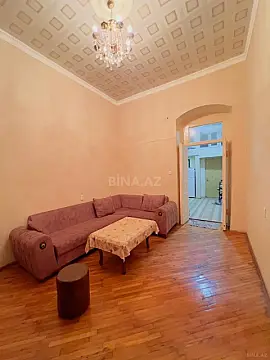 Kirayə verilir 2 otaqlı mənzil 60 m²